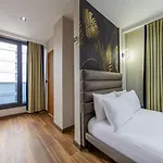 Dem Premium - Round Trip Airport Service - Istanbul International Airport 4*