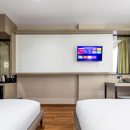 Dem Premium - Round Trip Airport Service - Istanbul International Airport 4* Arnavutkoy