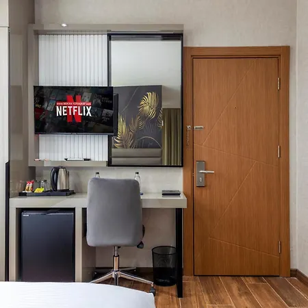 Hotell Dem Premium - Round Trip Airport Service - Istanbul International Airport 4*