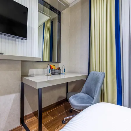 Dem Premium - Round Trip Airport Service - Istanbul International Airport Hotel Arnavutkoy