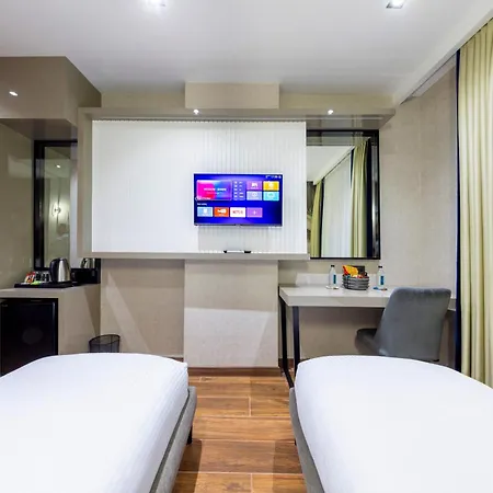 Dem Premium - Round Trip Airport Service - Istanbul International Airport 4*