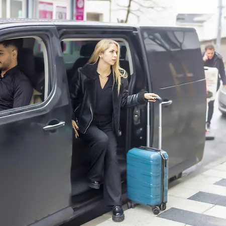 Hotel Dem Premium - Round Trip Airport Service - Istanbul International Airport 4*