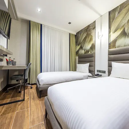 Dem Premium - Round Trip Airport Service - Istanbul International Airport Hotel 4*
